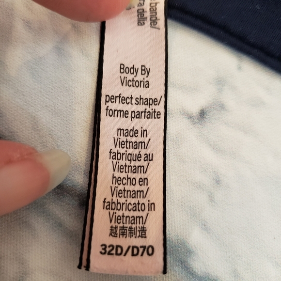 Victoria's Secret size 32D - Picture 8 of 8